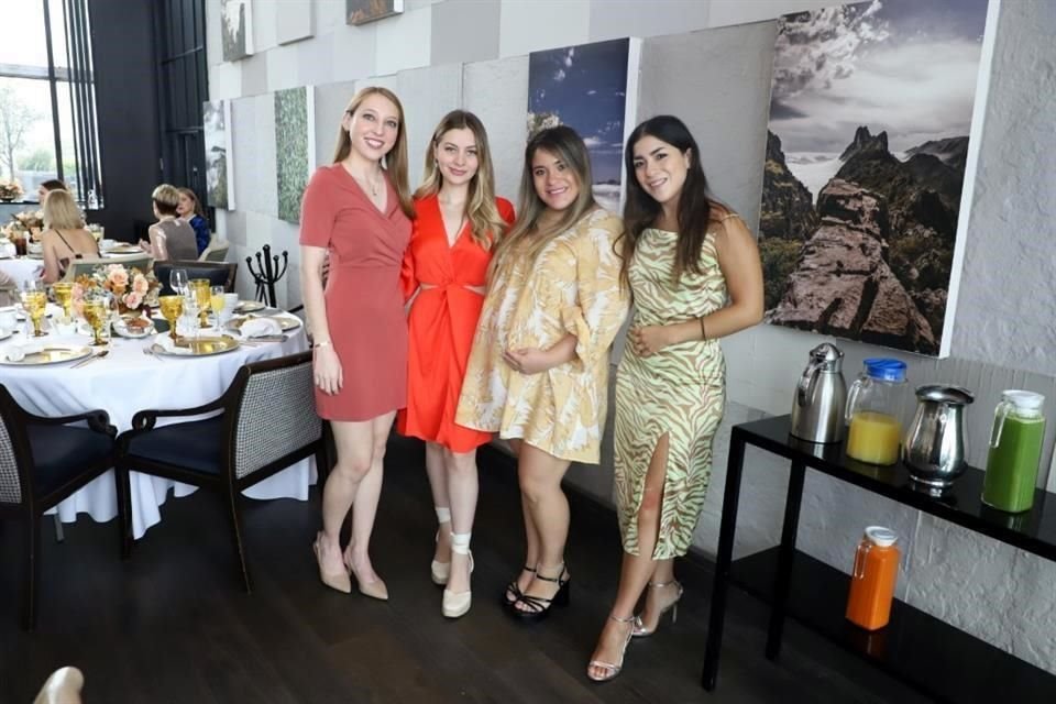 Valeria Pedraza, Mariel Rodríguez, Claudia Garza y Alejandra Garza