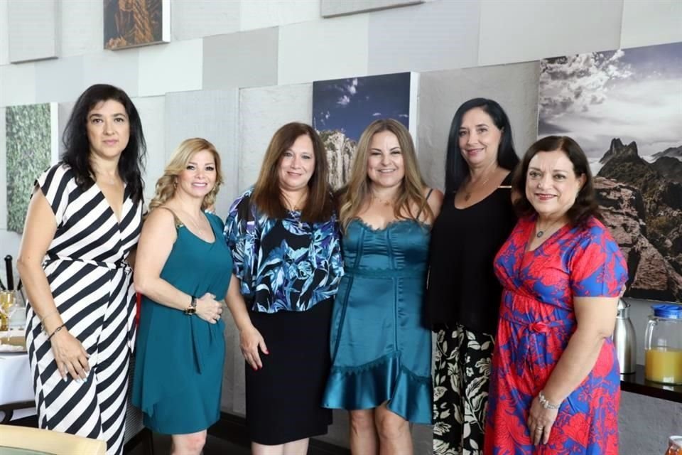 Claudia González, Alma Zendejas, Sandra Cantú, Gricelda Segovia, Luana González y Patricia de Sosa