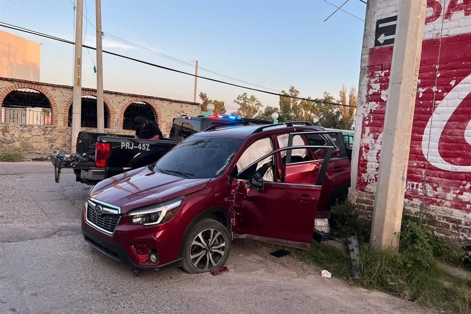 Con un hombre detenido y diverso armamento asegurado terminó esta mañana una enfrentamiento entre policías estatales y presuntos delincuentes en Teocaltiche.