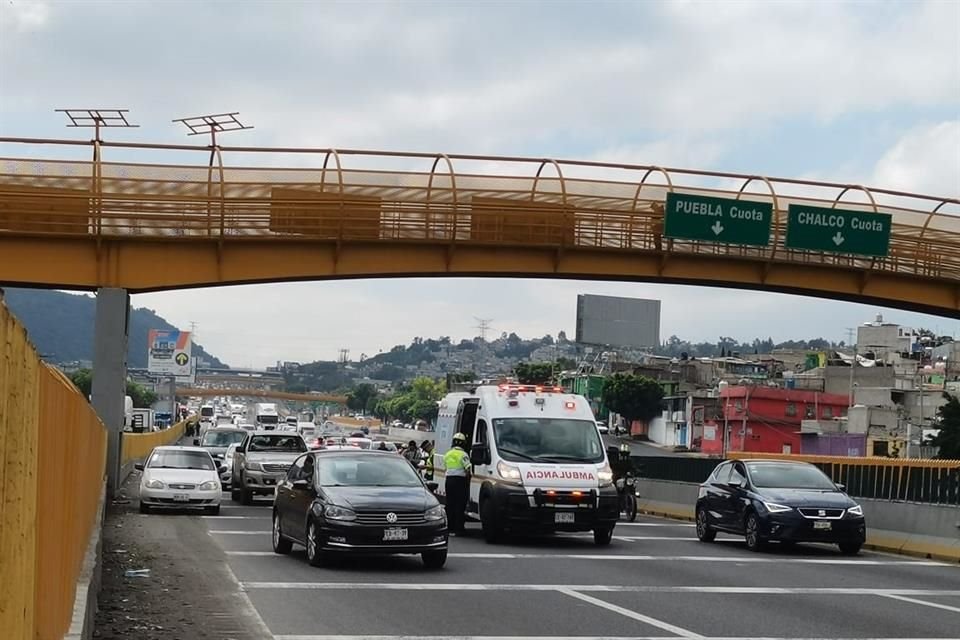 En el sitio se ubica un puente peatonal, donde fueron hallados rastros de sangre y un arma blanca.