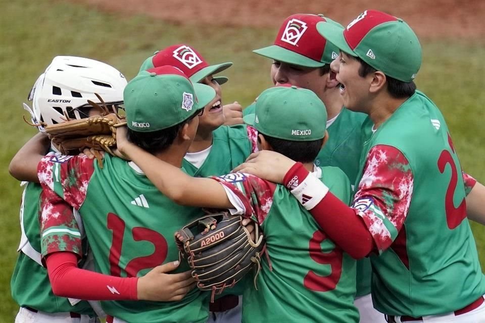 México avanzó a la Semifinal Internacional de Ligas Pequeñas al vencer 2-0 a Japón.