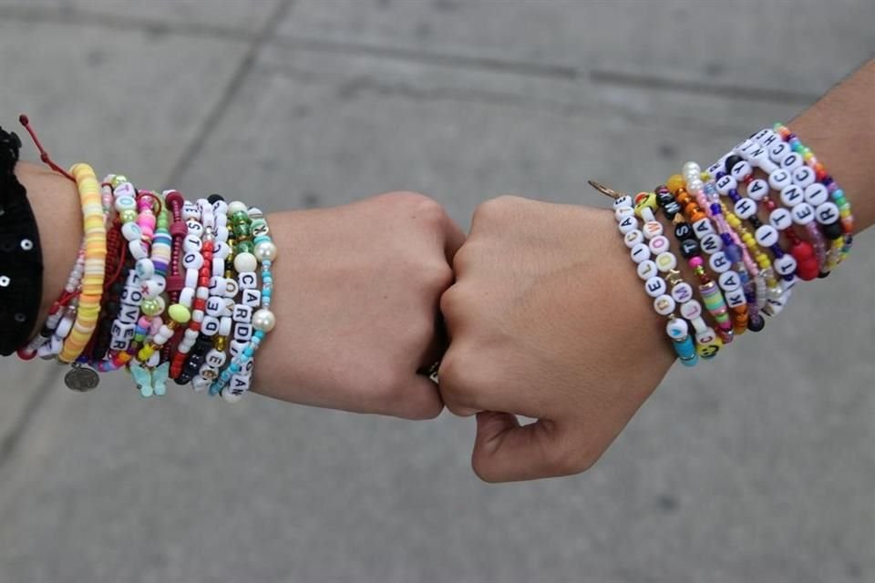 Abundaron los gestos de cariñoñ entre las swifties.