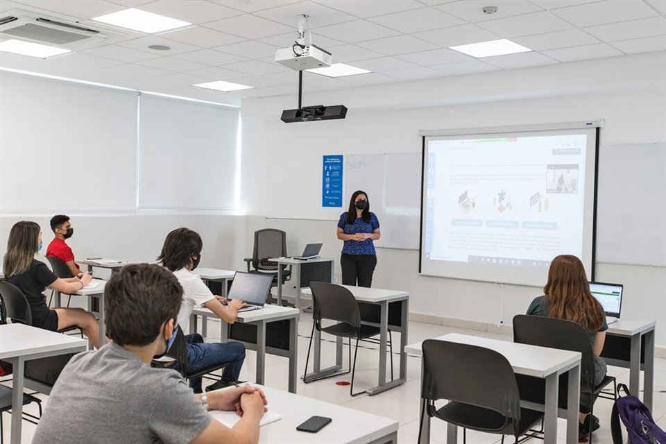 La Universidad preparó detalladamente su plan de Regreso Consciente, en donde identificó los mejores protocolos de seguridad e higiene para los estudiantes. 