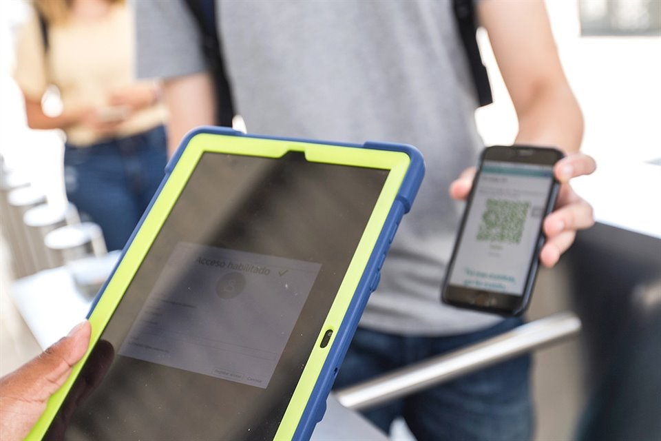 El Tecmilenio tendrá una  aplicación móvil que ayudará a monitorear síntomas de las personas que ingresarán a los campus.