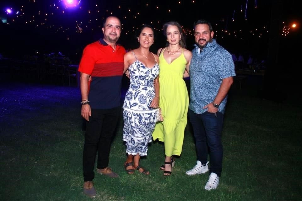 Jorge Vela Hinojosa, Claudia Fernández de Vela, Gloria Soto y Guillermo Hanger