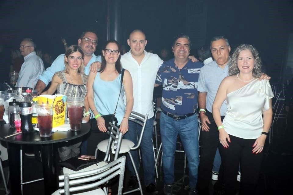 Mónica Hinojosa, Gustavo Lugo, Gaby Videgaray, Humberto Garza, Felipe García, José Márquez y Lidia Videgaray