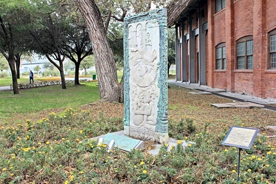 'Homenaje a Porfirio Barba Jacob', de Federico Cantú fue una de las piezas retiradas por la remodelación de los espacios.