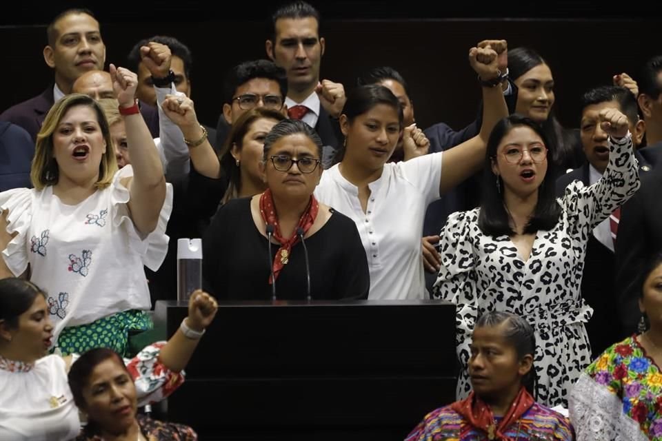 Diputada de Morena Aleida Alavez criticó el mensaje de Xóchitl Gálvez en Congreso al considerarlo acto de campaña y la llamó corrupta.