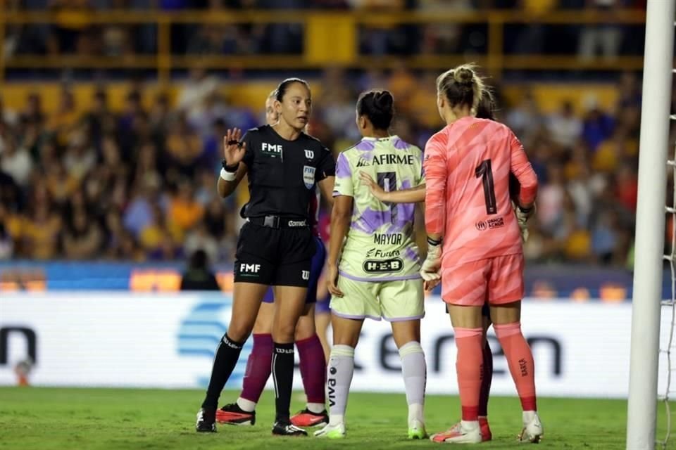 Repasa las acciones del duelo amistoso internacional entre Tigres Femenil y Barcelona Femenil, campeón de Europa.