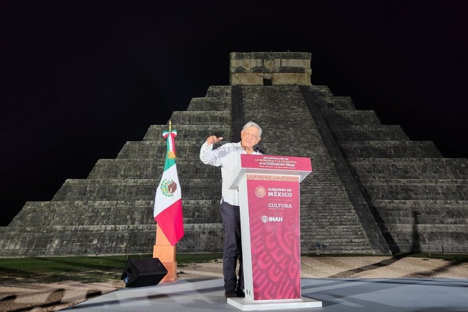 En su discurso, López Obrador afirmó que el Tren Maya no busca utilidades o ganancias, sino devolverle el orgullo a los pueblos del sureste.