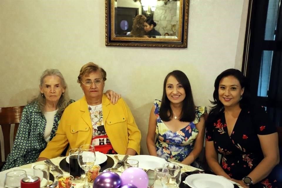 Blanca de Alejandro, Bertha Garza, Carolina Hernández y Carolina Sánchez