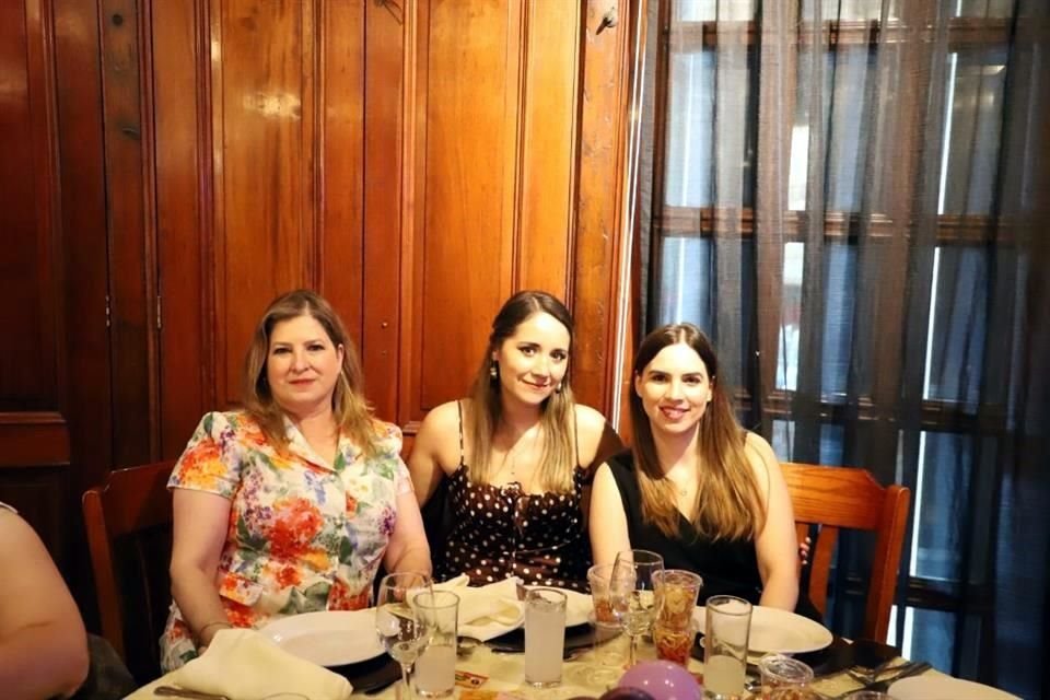 Liliana Treviño, Andrea Contreras y Mariel de Alejandro