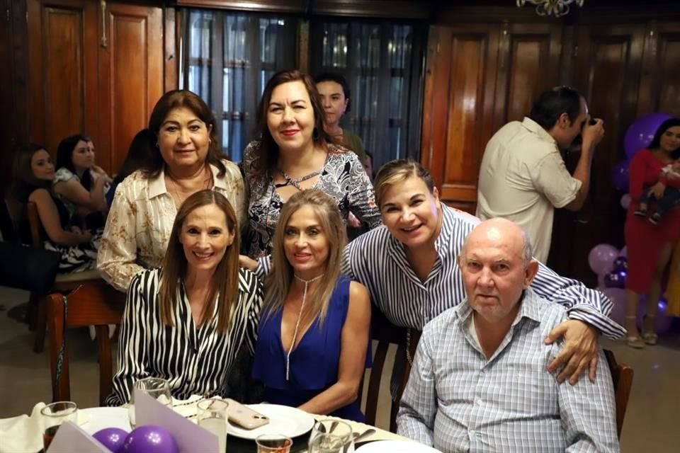 Leticia de León, Norma Marks, Blanca Vargas, Ema Garza, Guadalupe Ramírez y Sonia Patricia Herrera