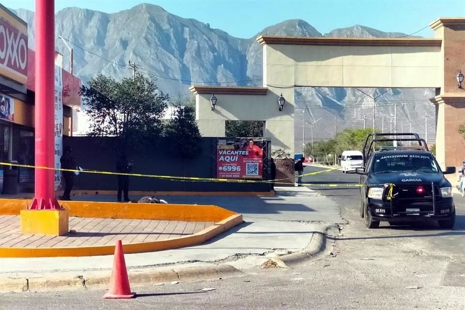 Otros dos hombres fueron asesinados afuera de un negocio en la Colonia Valle de San Blas.