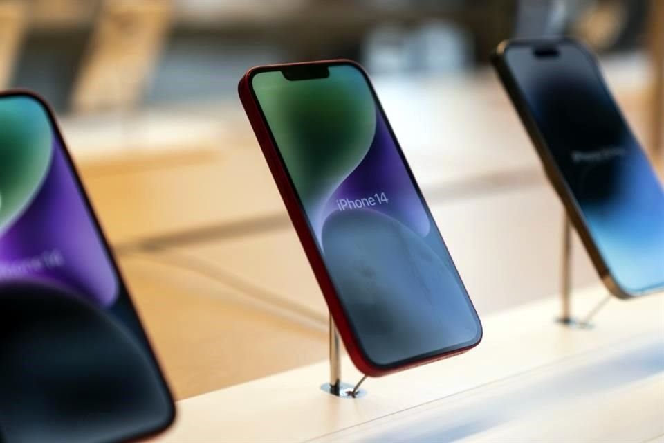 Según analista, es probable que los clientes de Apple actualicen sus equipos a pesar del aumento de precio de 100 dólares previsto en los iPhone 15.