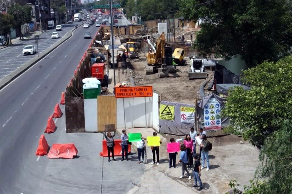 Vecinos señalaron que los trabajos le han costado al Bosque de Chapultepec alrededor de 500 árboles.