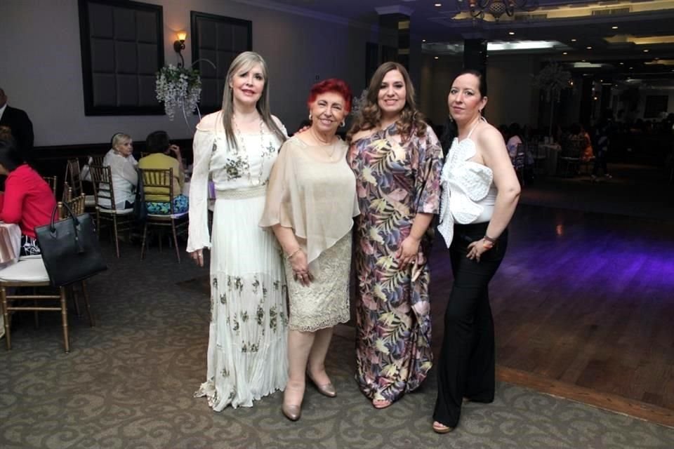 Ivonne Villarreal, Lupita Elizondo, Mariamelia Villarreal y Erika Villarreal