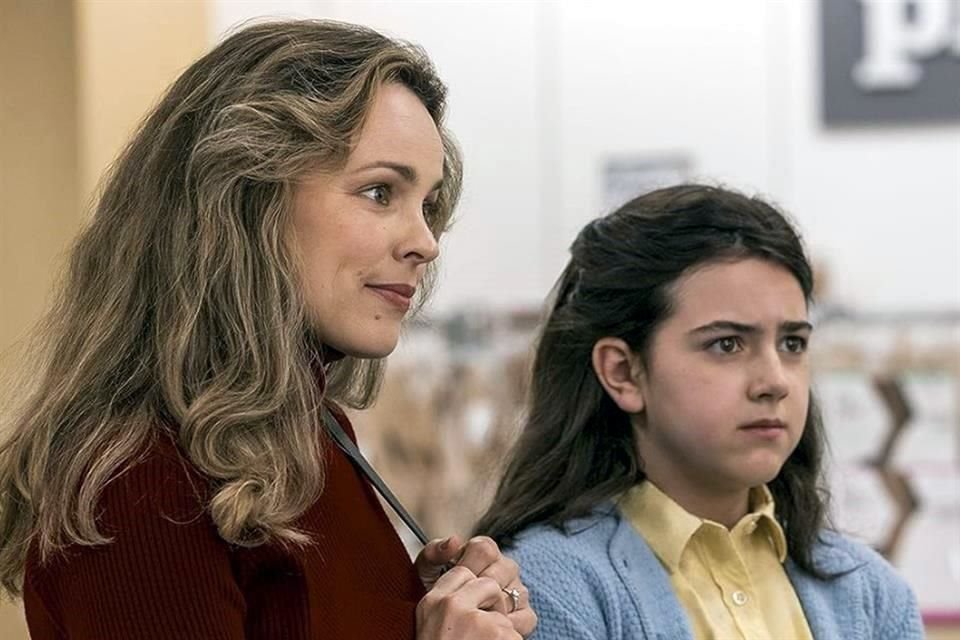Paidopsiquiatra y psicóloga señalan que chicas entre 9 y 13 años de edad, viven etapa difícil en la que se podría crear una barrera entre ellas y sus padres.
