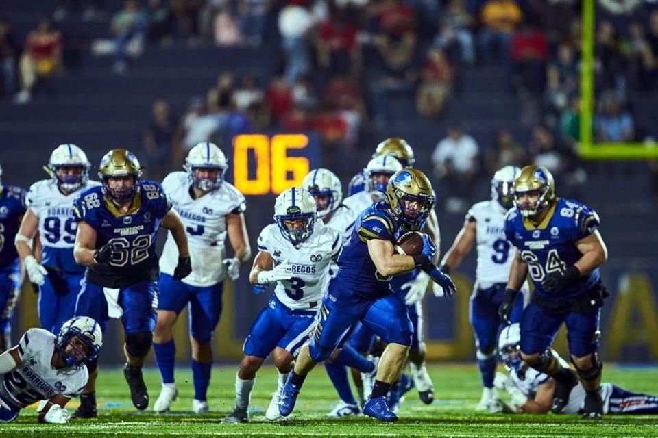 Los Auténticos Tigres lograron su segundo triunfo de la ONEFA al imponerse 17-7 a Borregos CEM en el Gaspar Mass. Aquí las imágenes del partido.