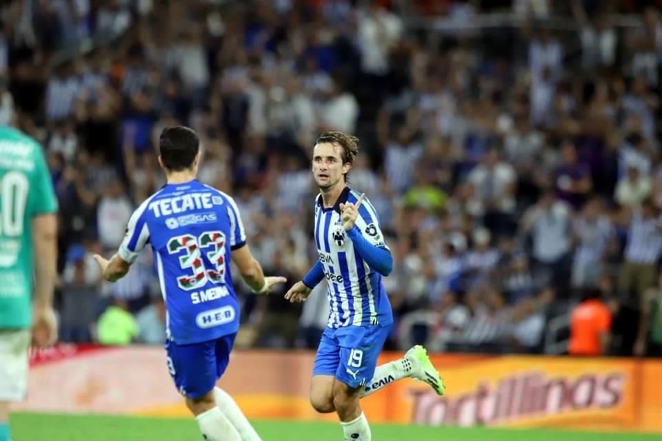 Jordi Cortizo selló el triunfo de Rayados ante León.