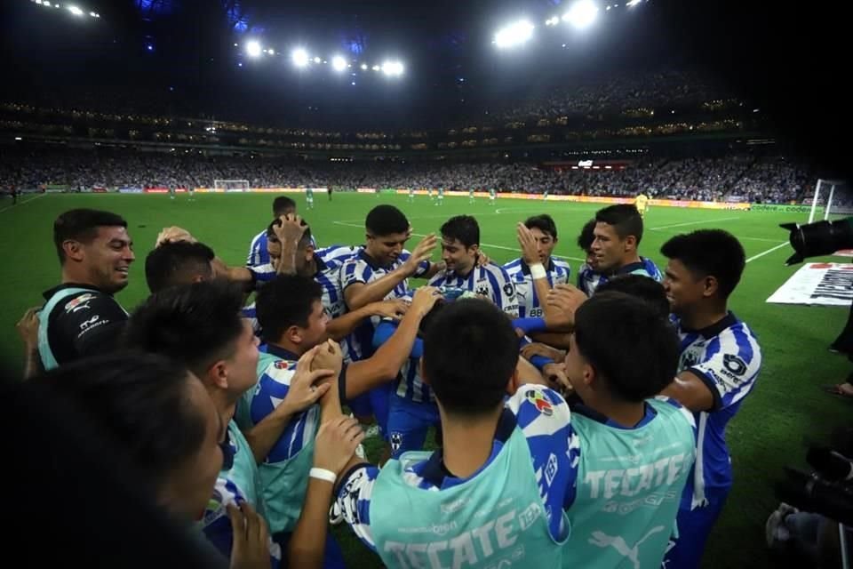 Jordi Cortizo selló el triunfo de Rayados ante León.