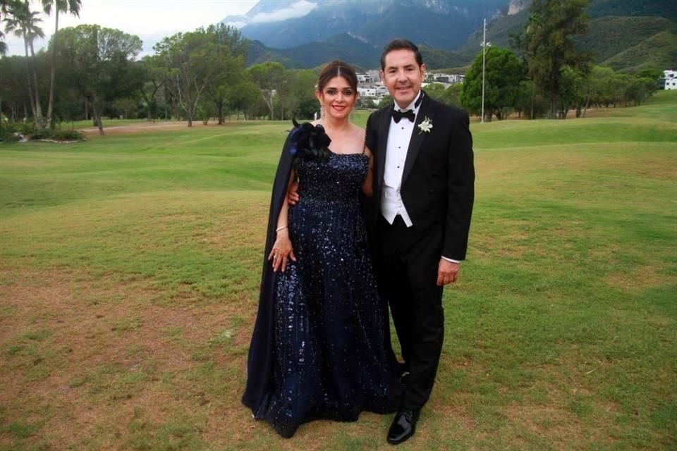 Ana Virginia Hernández de Ramírez y Raúl Ignacio Ramírez Cadena