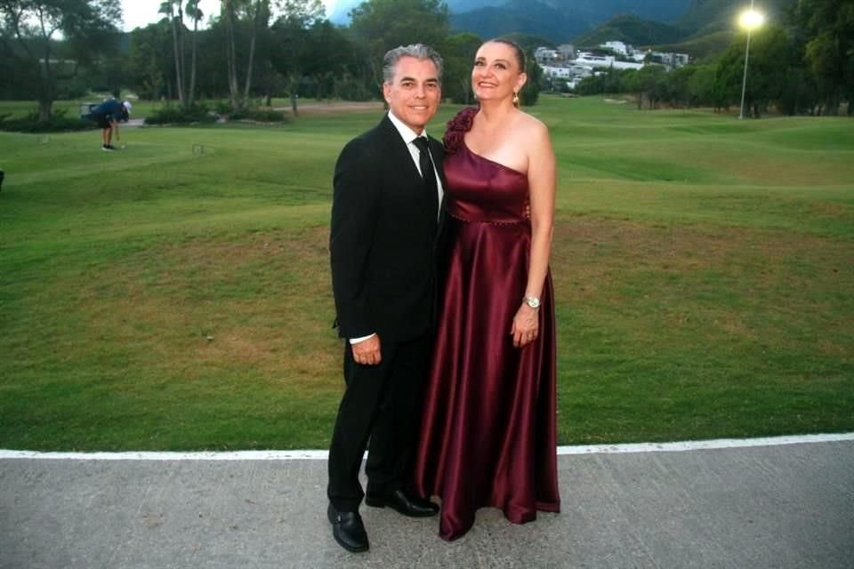 Armando Cadena y Claudia Cuevas