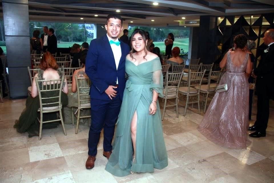 César Leal y Arizbeth Palacios