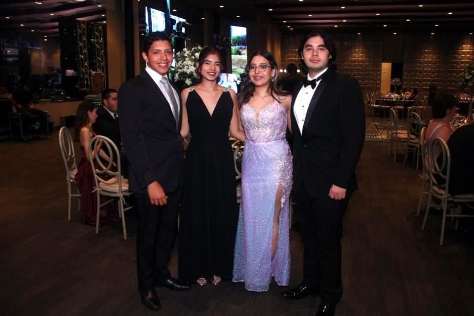 Armando Cadena, Cristina Ramírez, Andrea Leyva y Rolando Ramírez