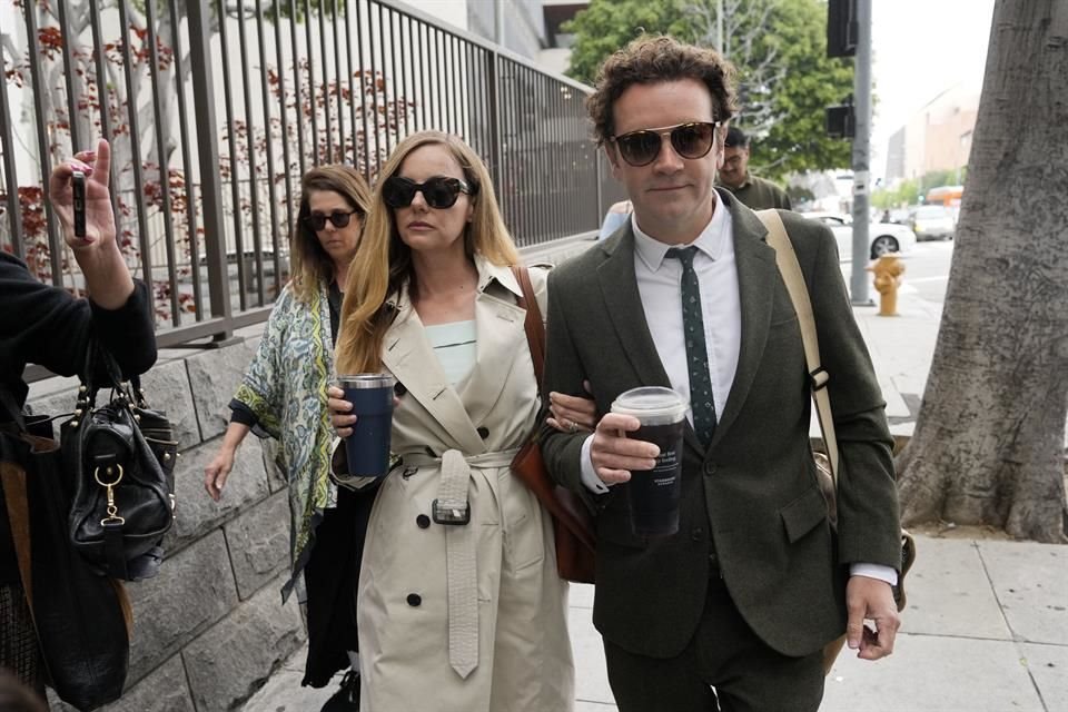 Después de que Danny Masterson fuera declarado culpable de violación, la modelo Bijou Phillips le pidió el divorcio.