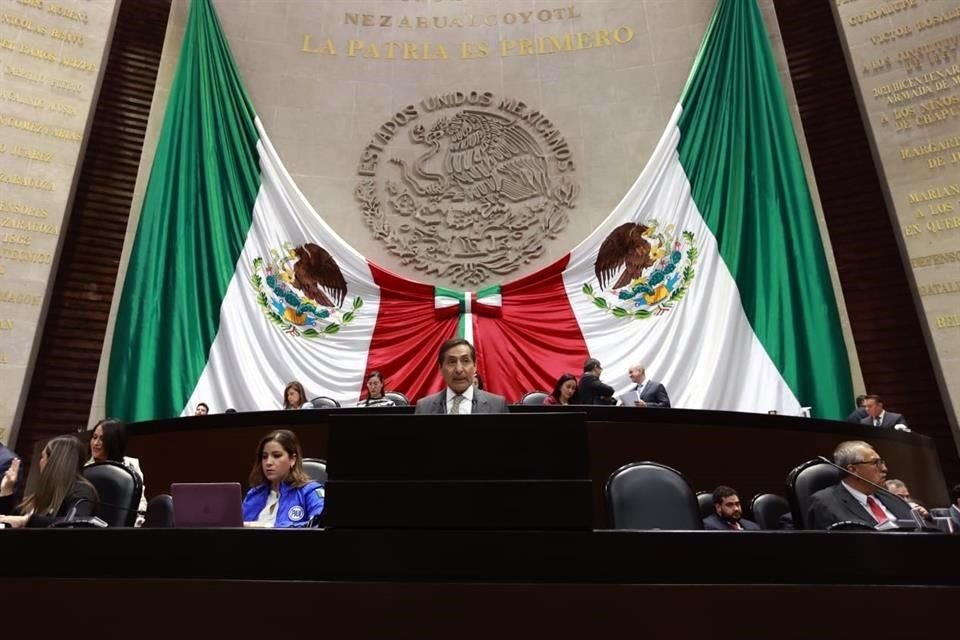 Rogelio Ramírez de la O compareció en la Cámara de Diputados.