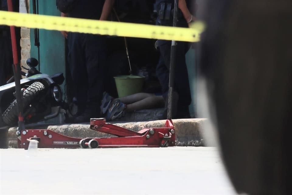 Las víctimas fueron atacadas en un taller mecánico ubicado en la esquina de Calzada de Guadalupe y Calle Calvario.