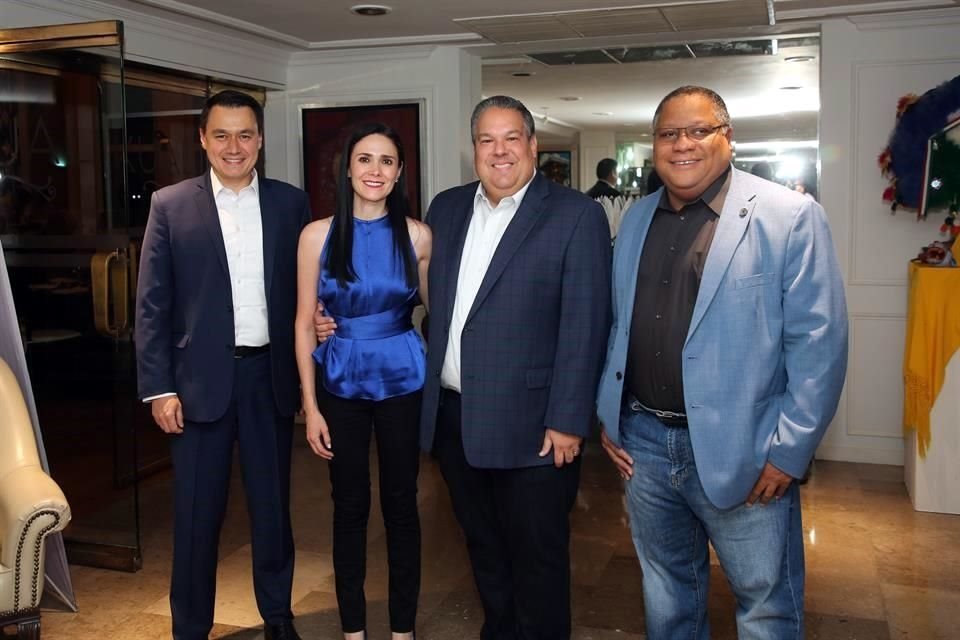 Anton Jongeneel, Kathia de León, Juan Bernardo García y Roger C. Rigaud