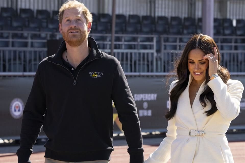 El Príncipe Enrique y Meghan Markle llamaron la atención como invitados de la gala benéfica One805, de la cual fue anfitrión Kevin Costner.