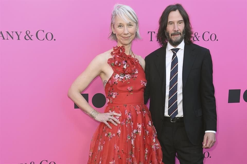 Con cuatro años de relación, la actriz Alexandra Grant dijo que de su novio Keanu Reeves admira su creatividad y amabilidad.