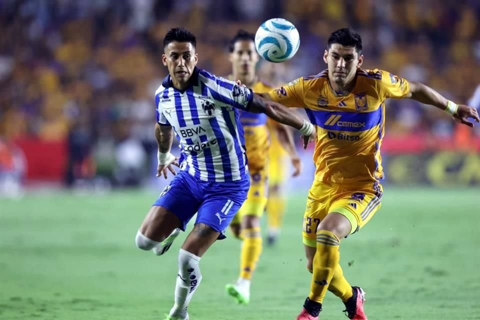 Con doblete de André-pierre Gignac, quien superó a Bahía como el máximo goleador del Clásico Regio, Tigres golea 3-0 a Rayados.