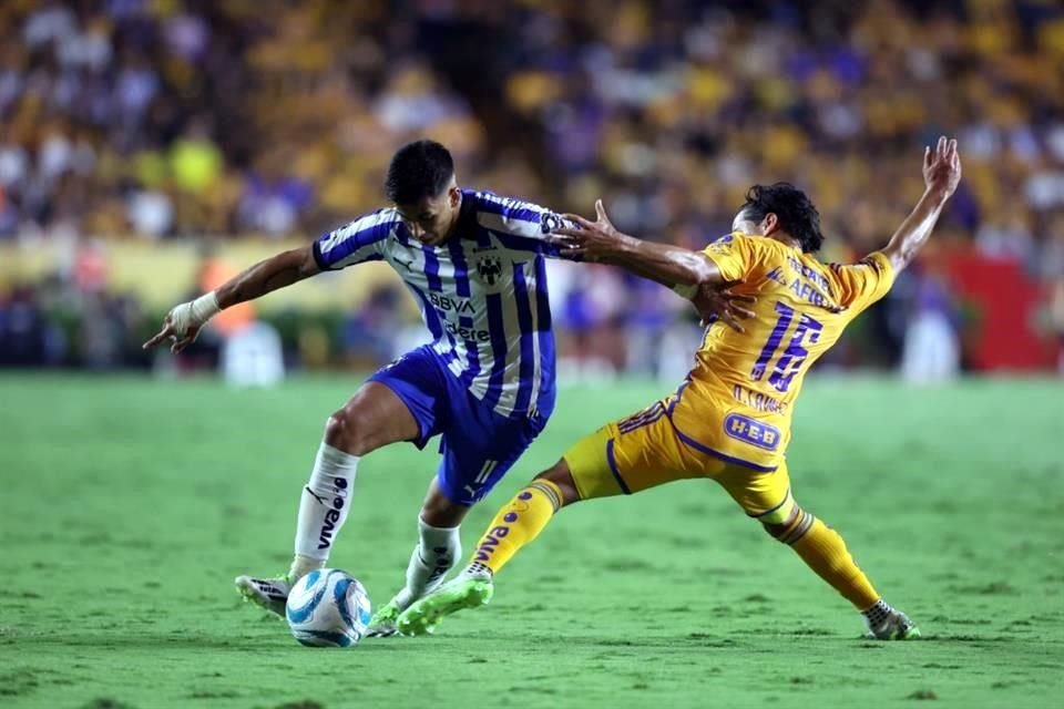 Con doblete de André-pierre Gignac, quien superó a Bahía como el máximo goleador del Clásico Regio, Tigres golea 3-0 a Rayados.