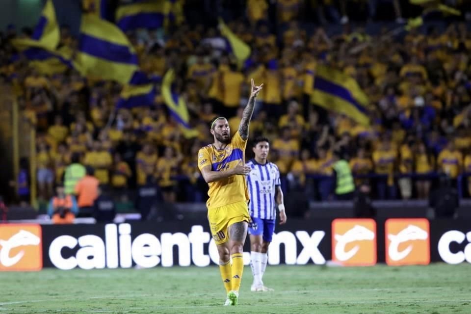 Con doblete de André-pierre Gignac, quien superó a Bahía como el máximo goleador del Clásico Regio, Tigres golea 3-0 a Rayados.