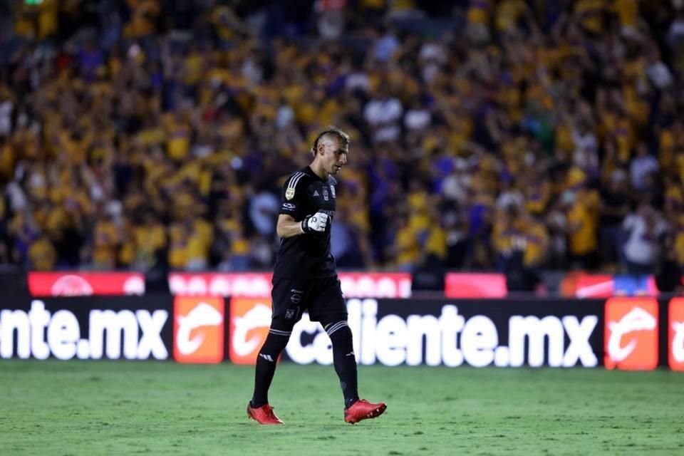 Con doblete de André-pierre Gignac, quien superó a Bahía como el máximo goleador del Clásico Regio, Tigres golea 3-0 a Rayados.