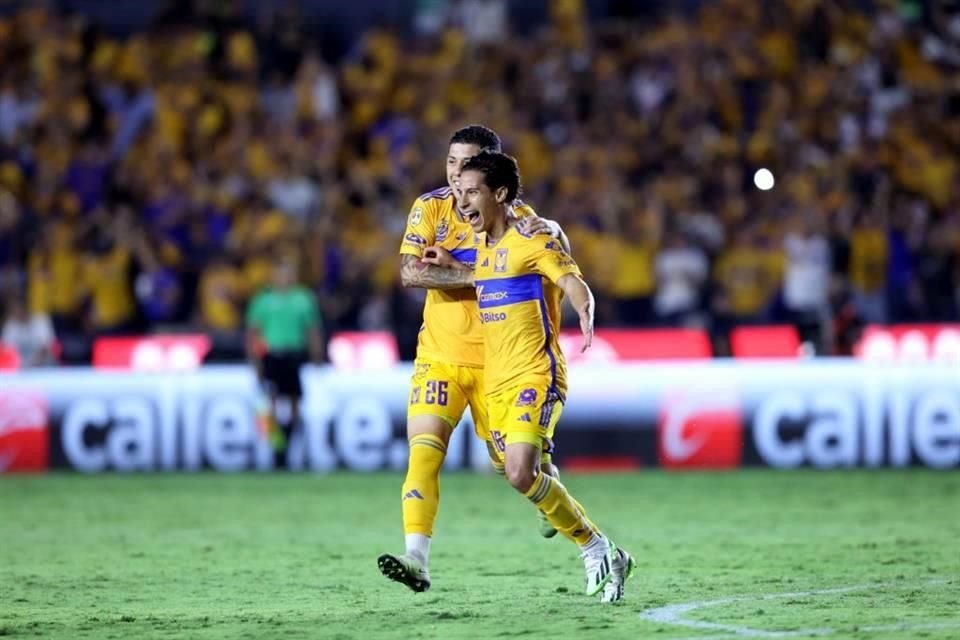 Diego Lainez se estrenó como goleador de Tigres en el Clásico Regio 133.