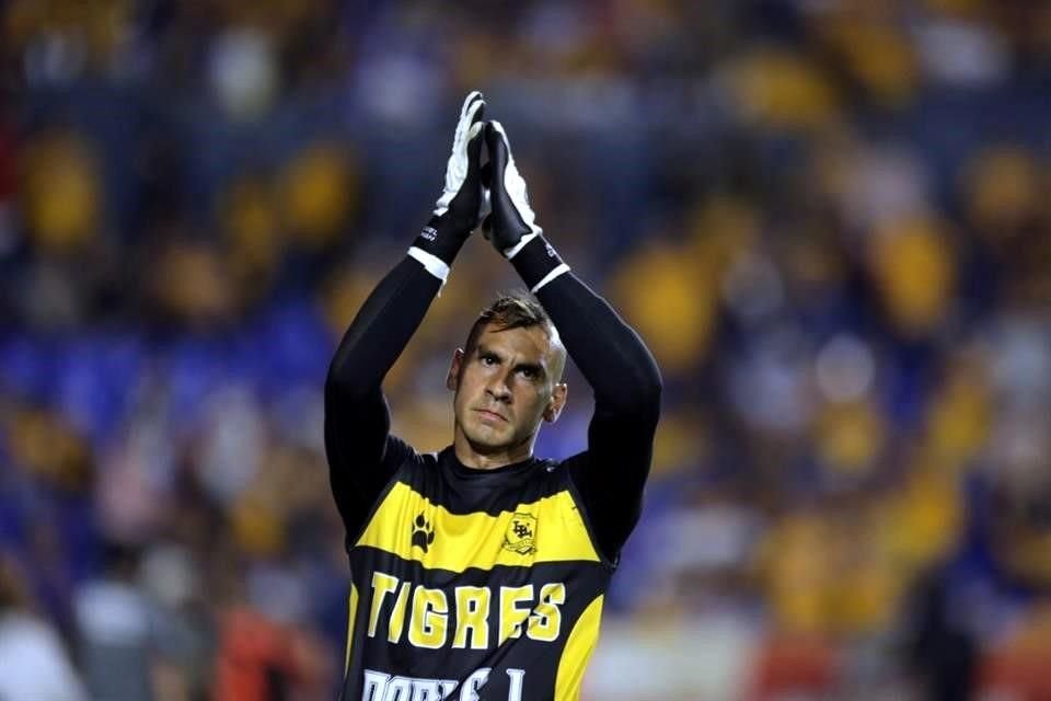 Con doblete de André-pierre Gignac, quien superó a Bahía como el máximo goleador del Clásico Regio, Tigres golea 3-0 a Rayados.