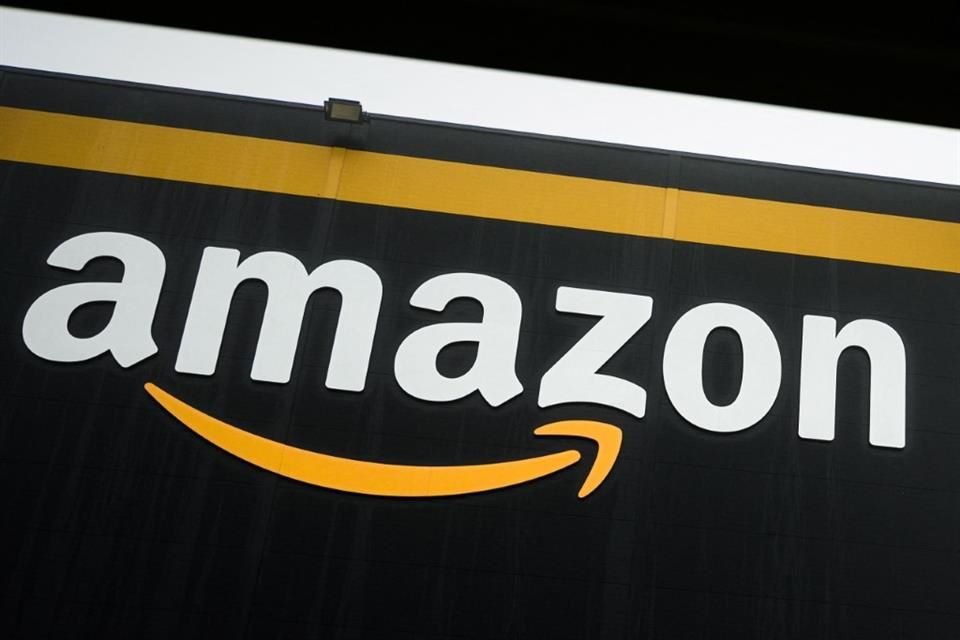 EU acusó a Amazon de monopolizar los servicios del mercado en línea.