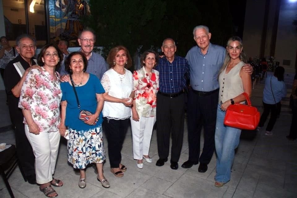 Juan Manuel Salas, Blanca de Salas, Gloria Calderón de Alanís, Óscar Alanís Zepeda, Rosy Sepúlveda de Ríos, José Guadalupe Ríos Peña, Raúl Garza Sloan y Ana Elisa Garza de Flores