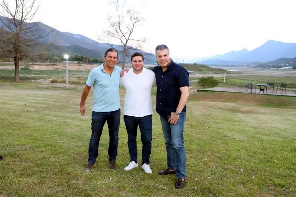 Antonio Denigris, Erick García y Gonzalo de la Torre