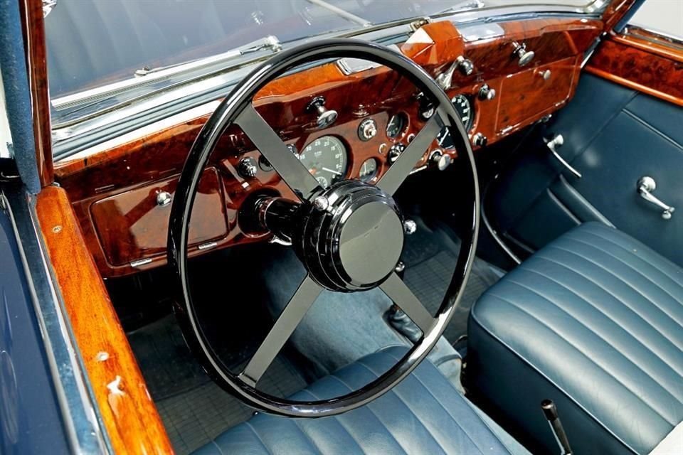 Solo se fabricaron 200 unidades del modelo Jaguar Mark IV 1945.