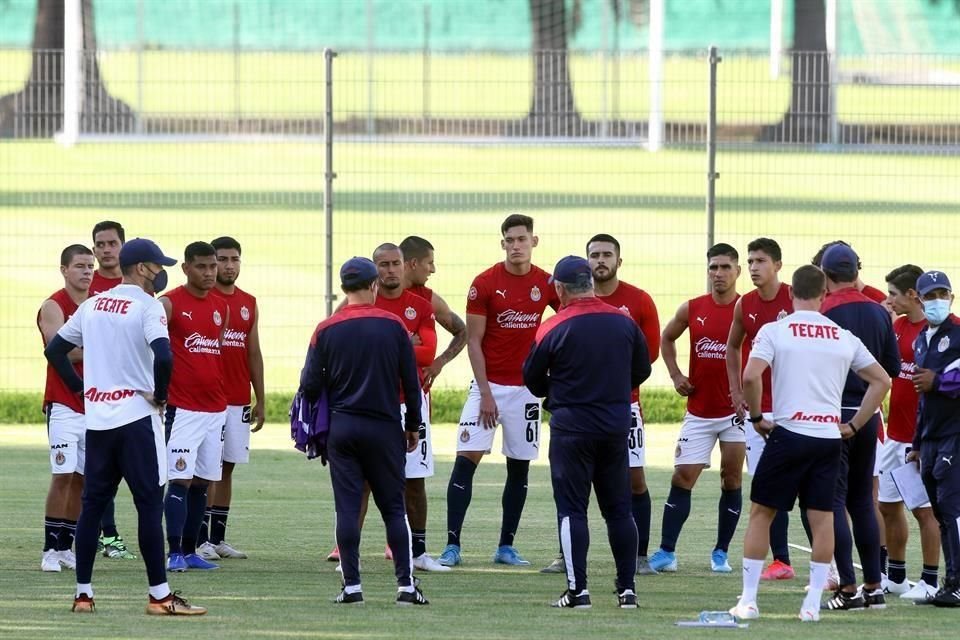 El miércoles Chivas enfrentará a Mineros a las 10:00 A. M, y el sábado al Necaxa en el Estadio Akron, a la misma hora, a puerta cerrada.