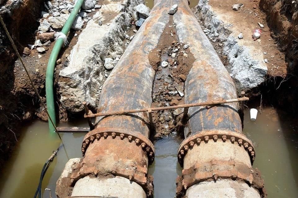 Una fuga de agua en el Sistema Lerma-Cutzamala afectará el suministro en Naucalpan; se prevé que la reparación concluya este miércoles 23 de junio.