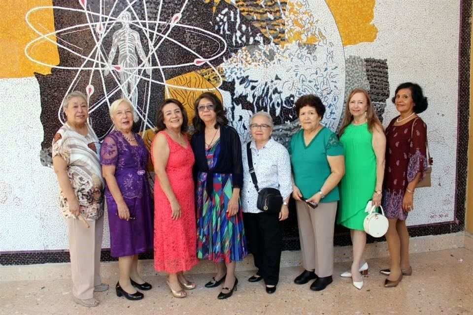 Beatriz Cárdenas, Olga Borrego, María Esther López, Griselda Woo, María del Socorro Zambrano, Laura Hernández Castillo, Tania Paras y Angélica Rangel