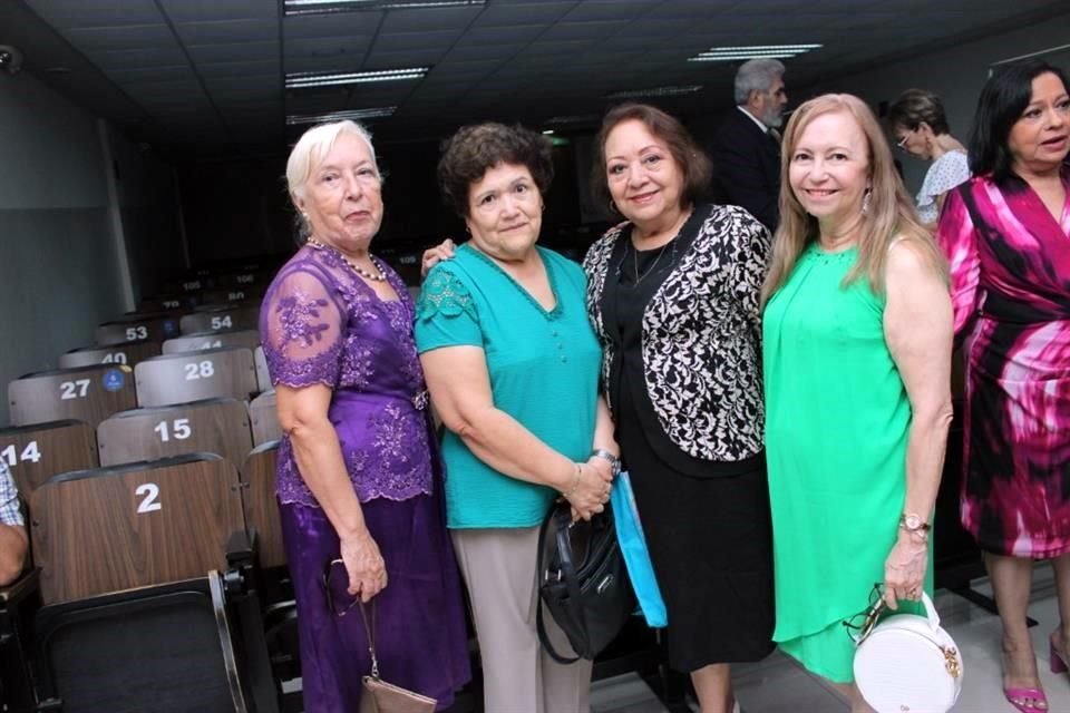 Olga Borrego, Laura Hernández Castillo, Consuelo Chávez y Tania Paras