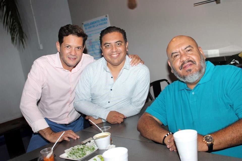 Humberto Romero, Armando Troncoso y José Garza